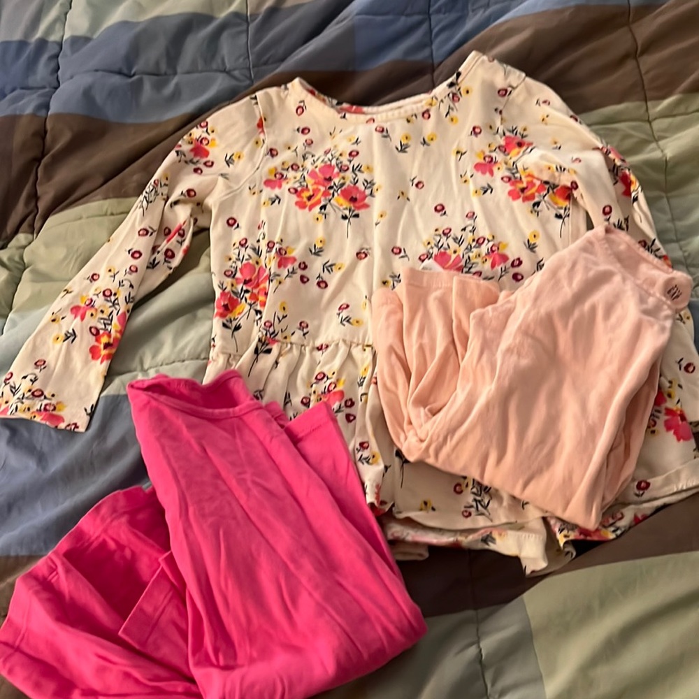 Gap 5T twirling shirts bundle